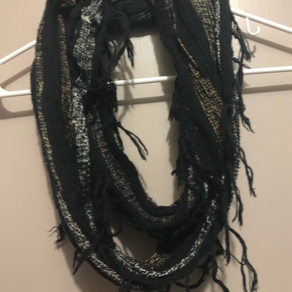 Woven Black Fringe Scarf